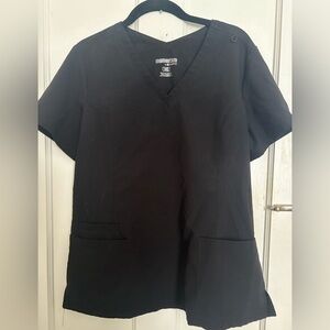 Momentum by Maevn size medium scrub top